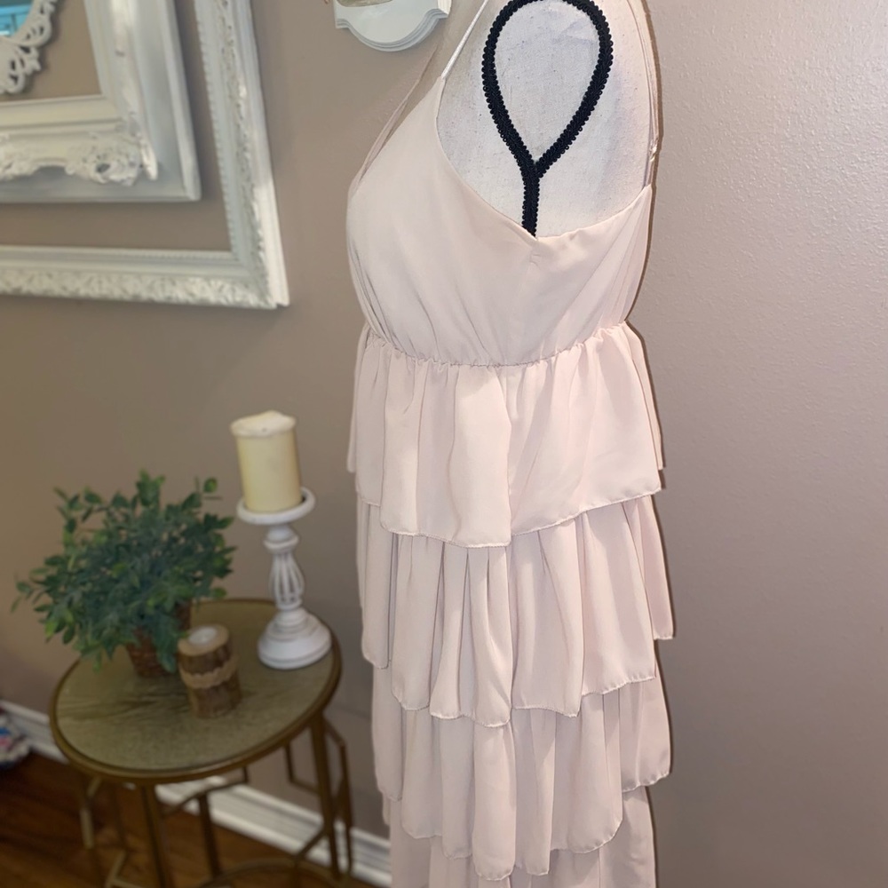 NEW COLLECTION CREAM RUFFLE DRESS - Picture 3 of 8